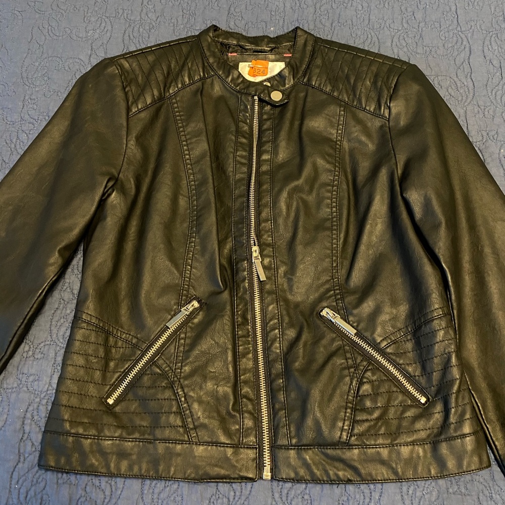 Like new Xhilaration faux leather jacket